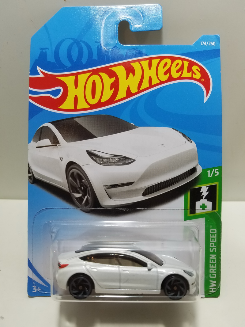 Illustration for article titled 1/64 Hot Wheels Tesla Model 3 - White color
